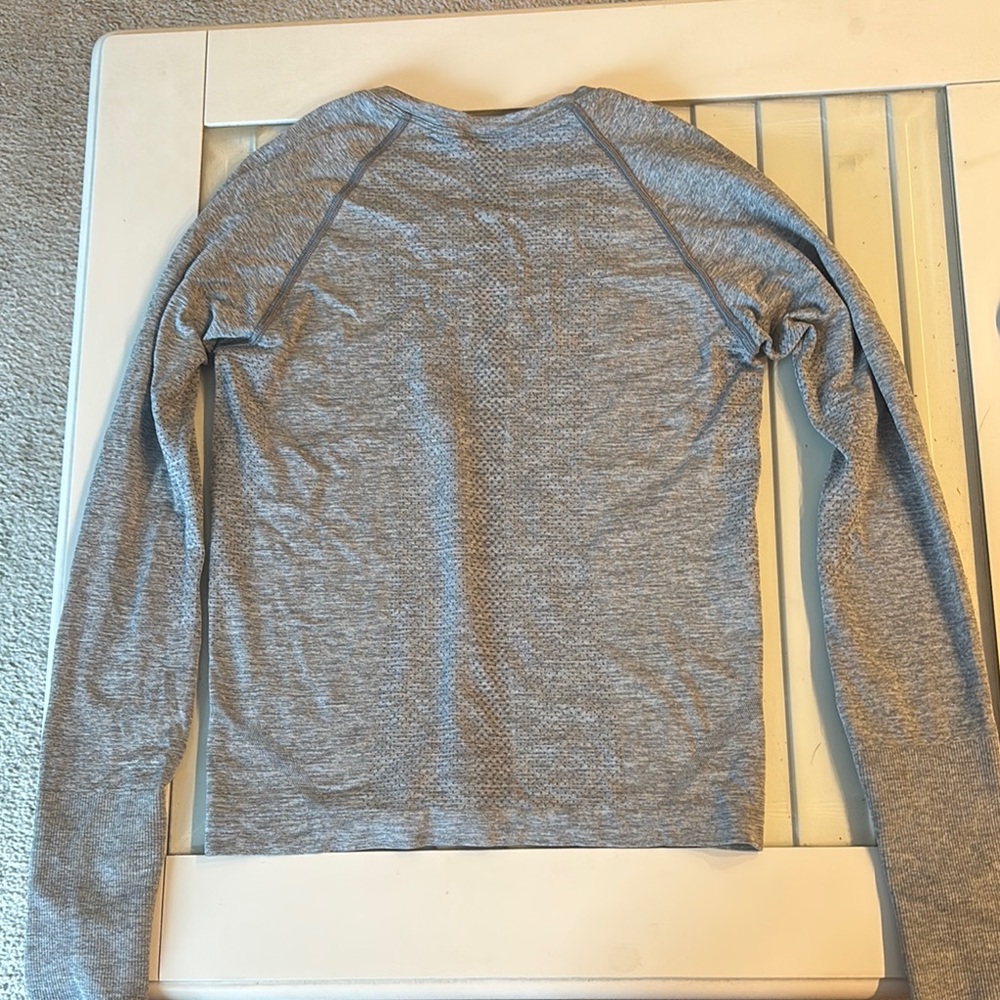 Gray Lululemon race length swiftly tech long sleeve - Picture 2 of 2